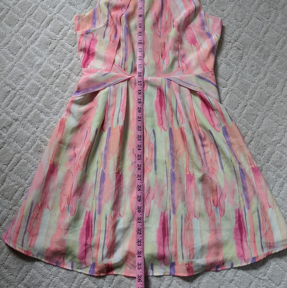 Under Skies Abstract Dress - Picture 6 of 8